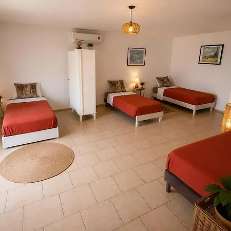 Le Presbytere 3*